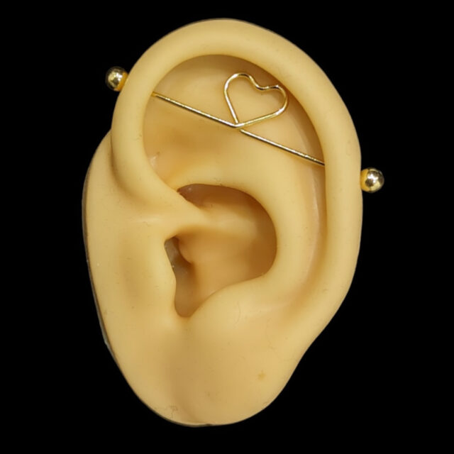 Piercing Industriel Coeur – Image 4