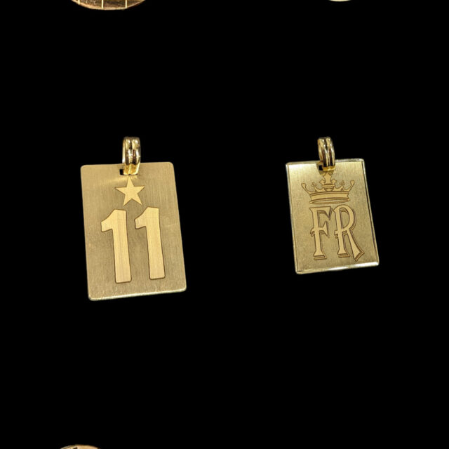 Pendentif Plaque Carré Satiné – Image 4