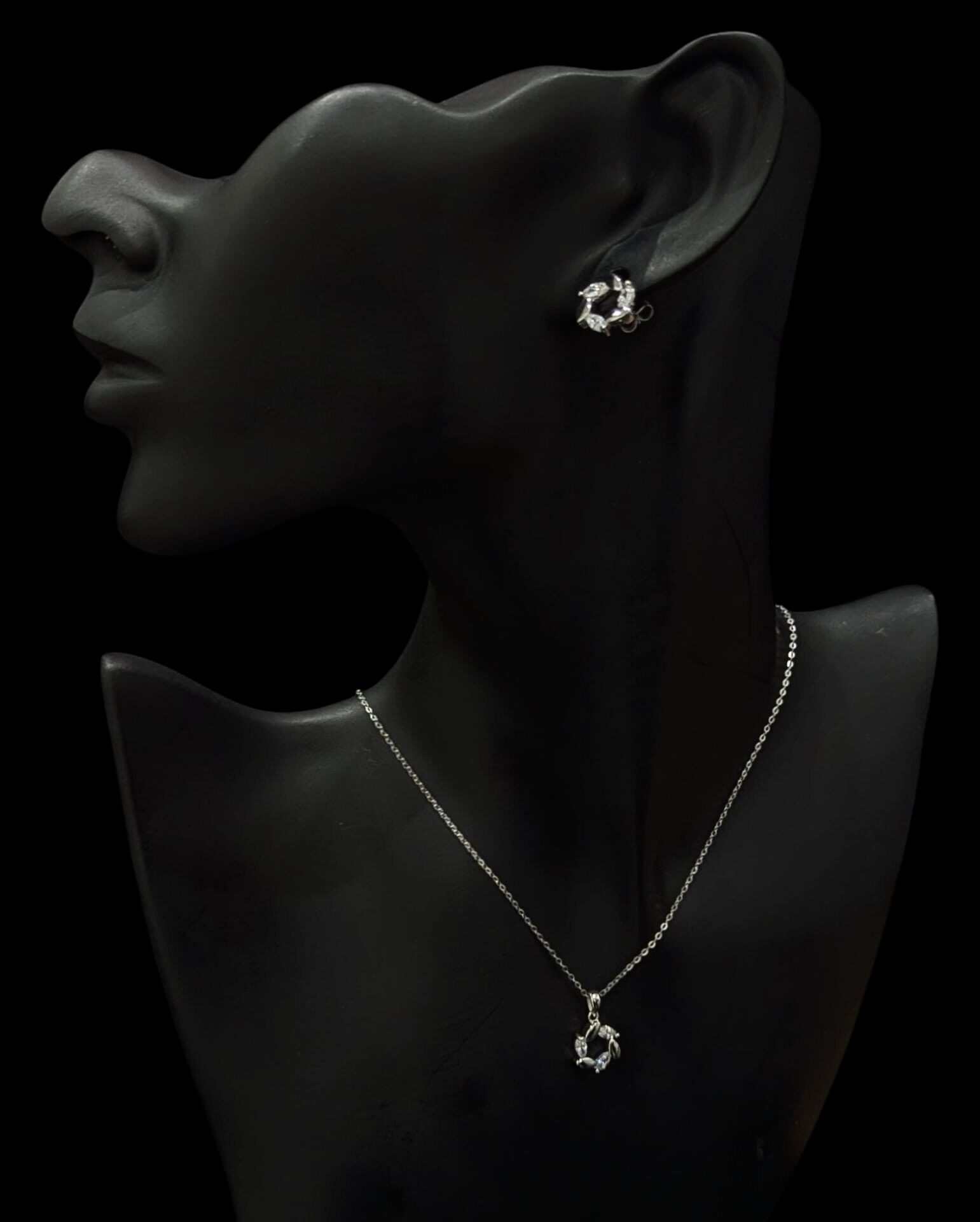Ensemble Collier Rond Fleur Lisse & Serti – Image 3